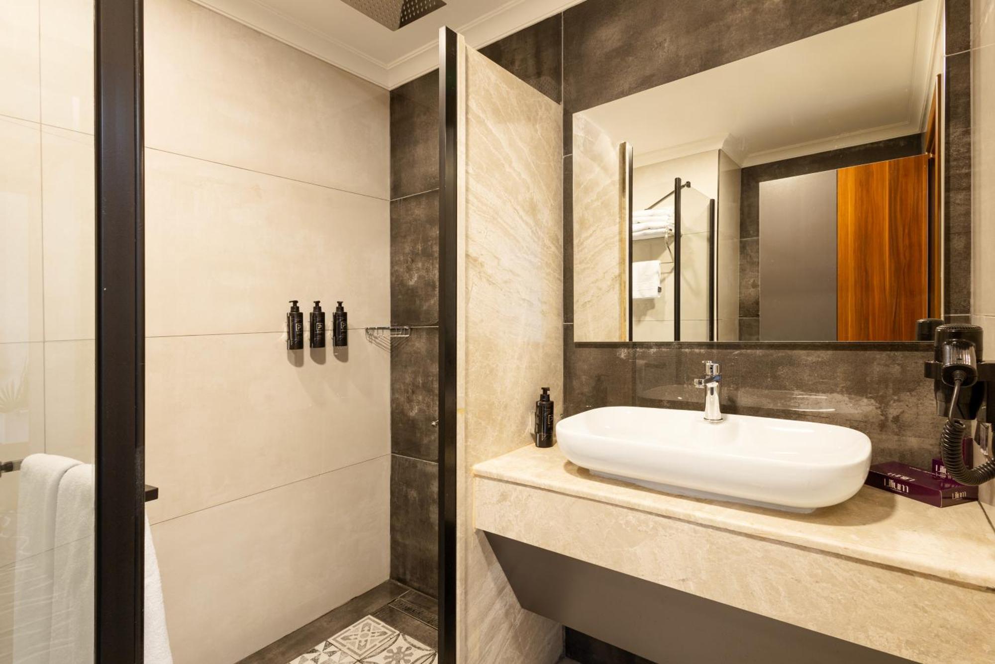 Lilium Hotel & Suites 부루사 외부 사진