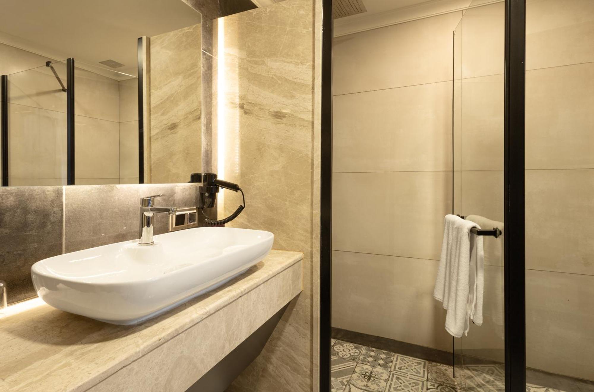 Lilium Hotel & Suites 부루사 외부 사진